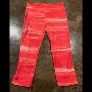 Under Armour Small Capri legging orange white